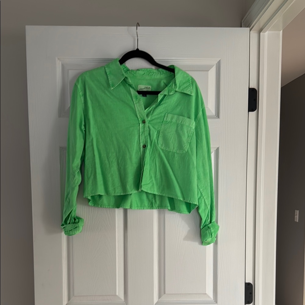 Universal Thread Crop Green Blouse